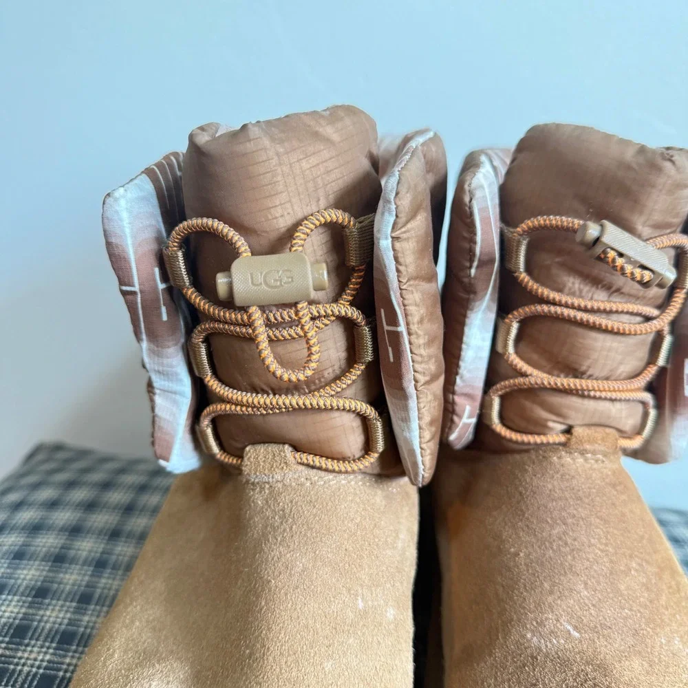 UGG Classic Maxi Toggle Puffer Suede Winter Boots Size 8 Chestnut Brown